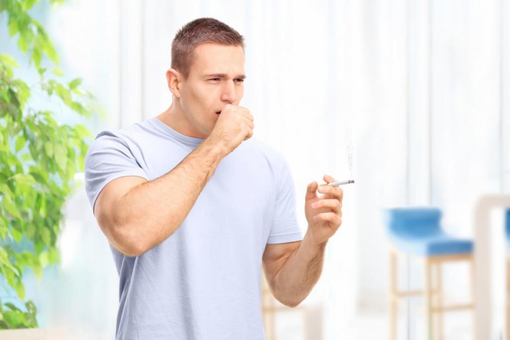 Причины удушающего кашля у взрослого