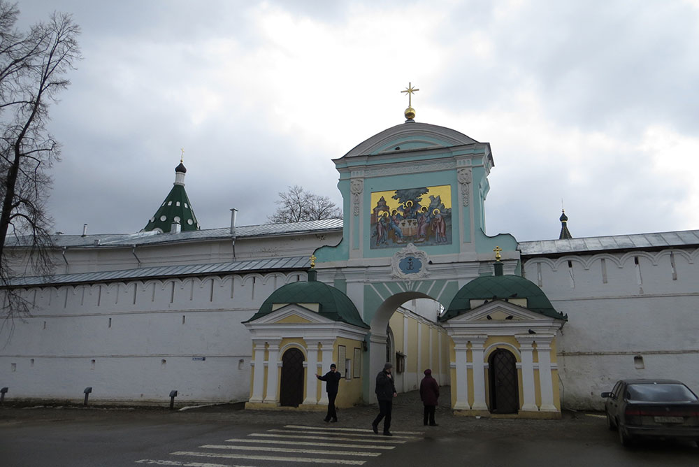 Монастырь в Костроме