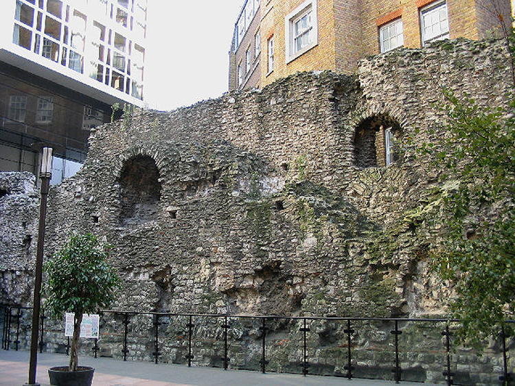 Фрагмент крепостной стены Лондиниума