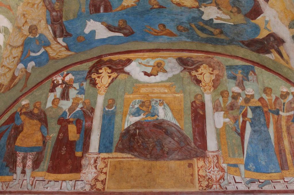 Фрагмент настенной росписи в церкви