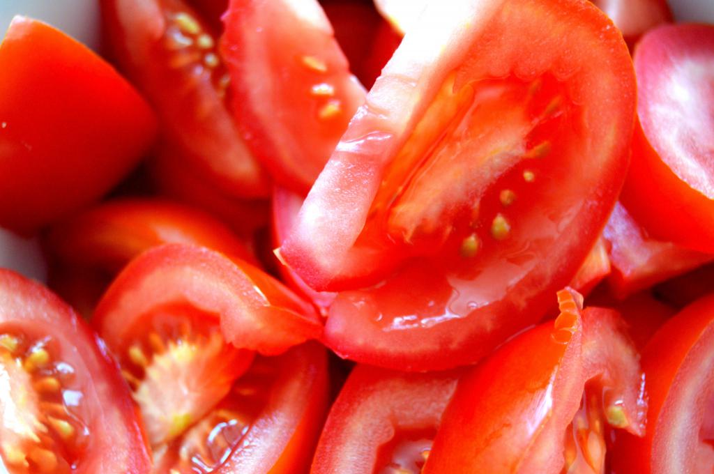 Резаные томаты