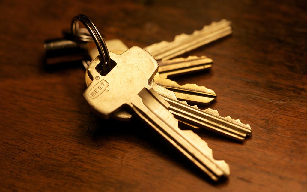 Ключи от новой квартиры.