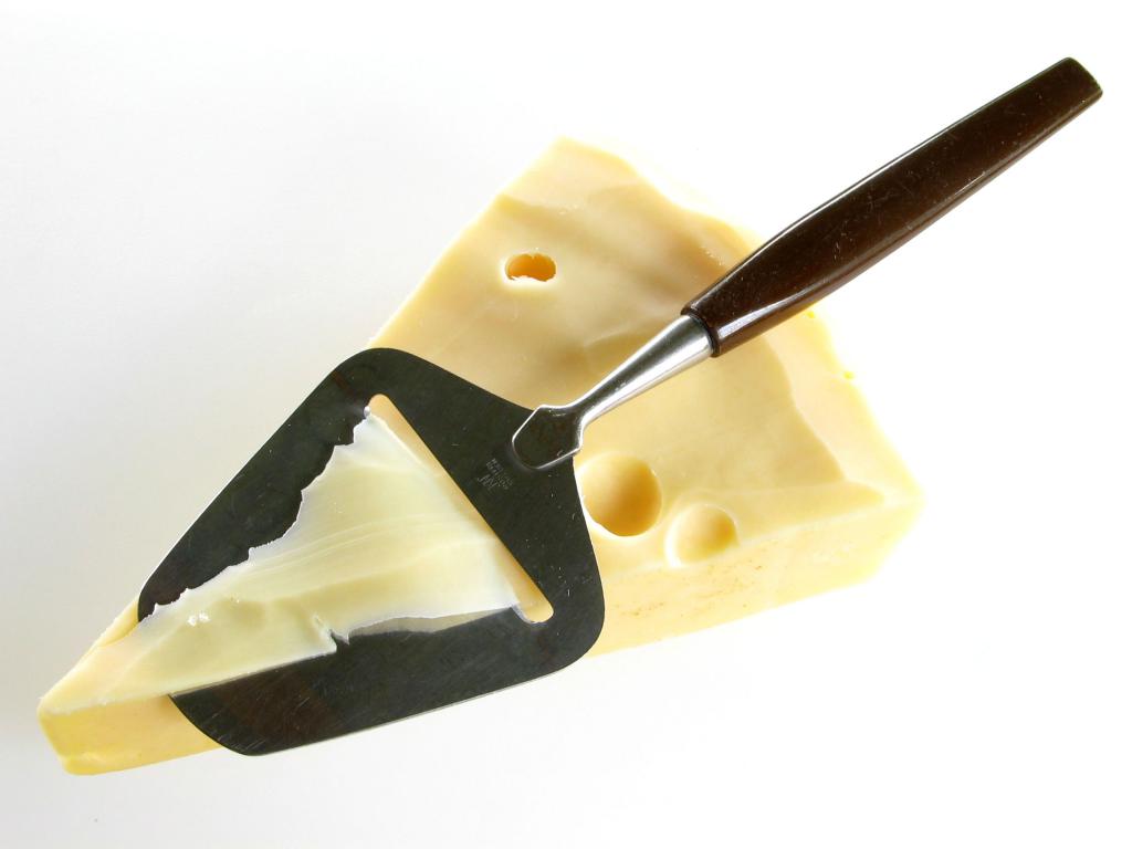 Нож для резки сыра - изобретение шведов