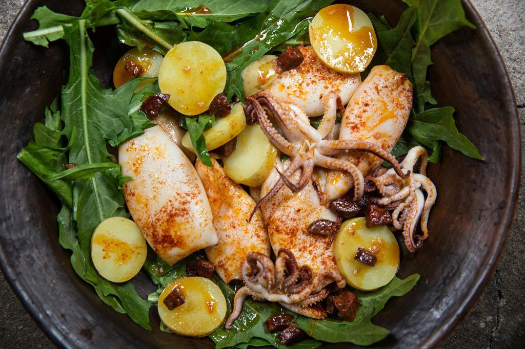 Кальмары с картошкой: варианты блюд, рецепты и советы по приготовлению