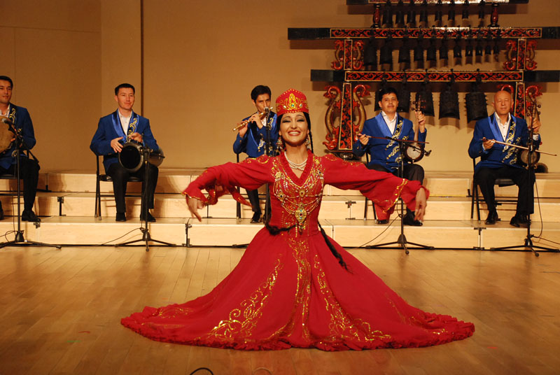 узбекский танце