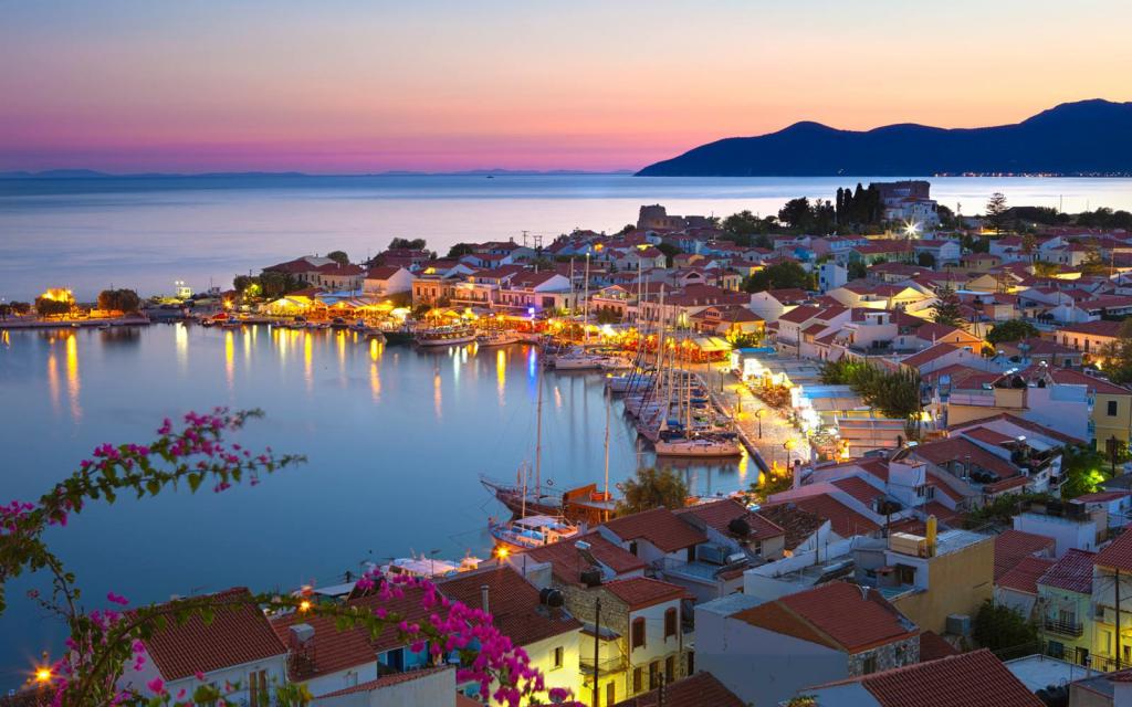 Вид на остров в Греции