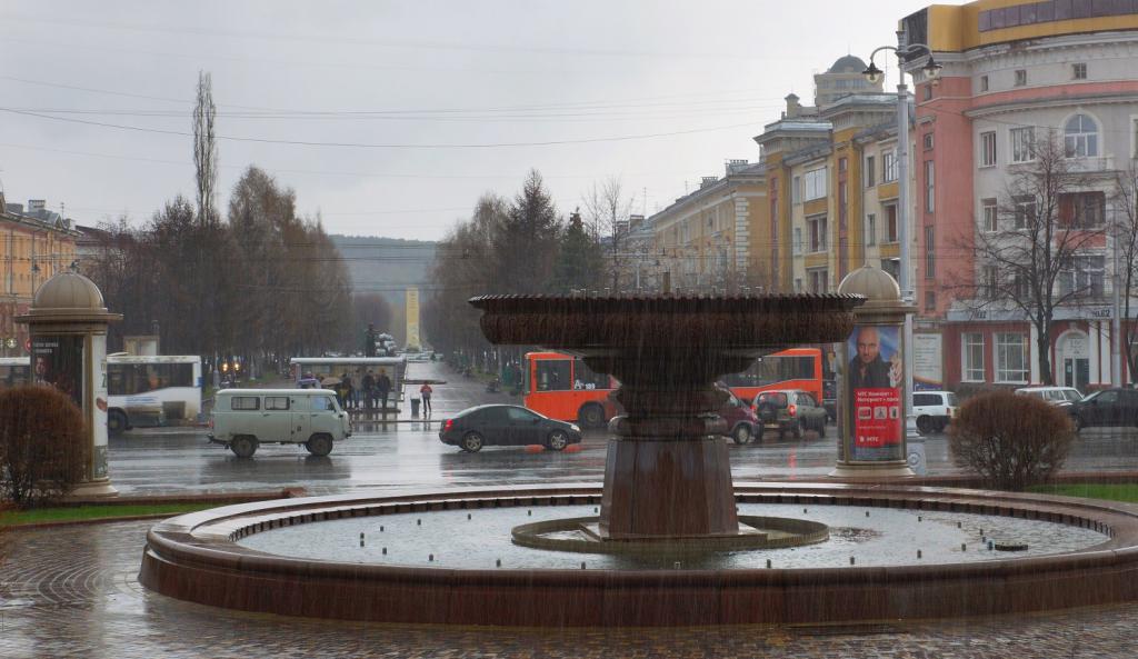 площадь в городе Кемерово, фонтан