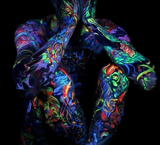 Татуировки светящиеся: описание с фото, вид в темноте, краска для нанесения тату, последующий уход за кожей и последствия