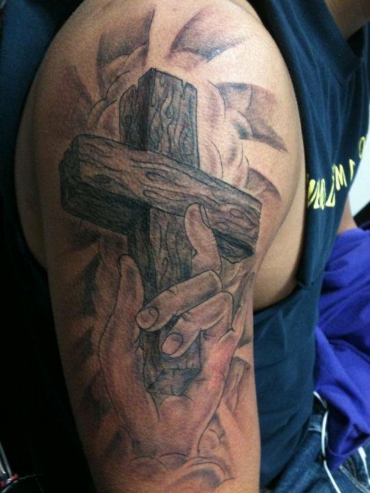 Мужское тату "крест" на руке: значение