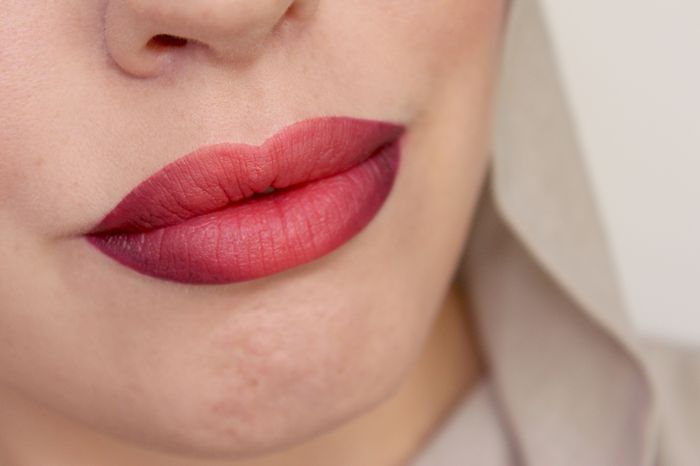 Как красиво красить губы: советы визажистов