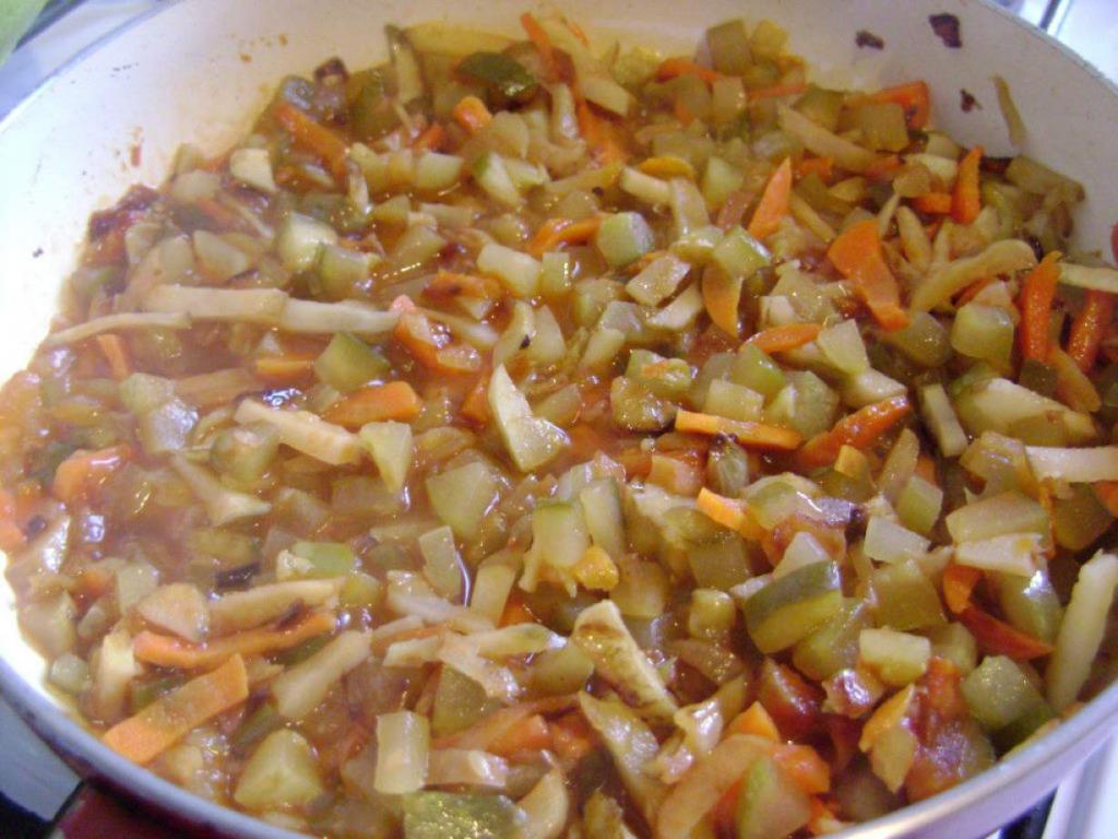 Овощи в сковороде