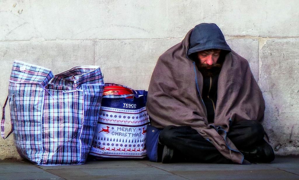 бездомный человек