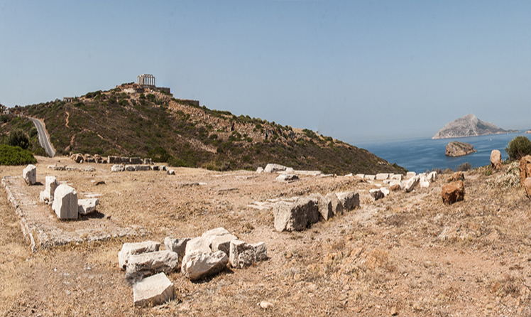 Руины храма Афины на Сунионе