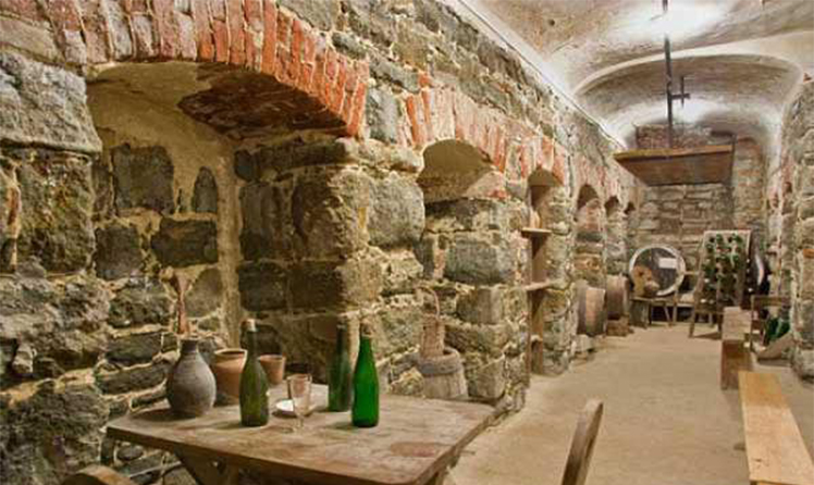 Винный подвал в "Старой Сарепте"