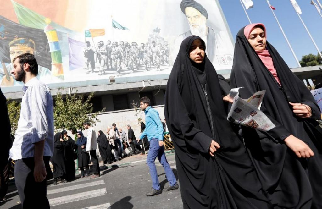 Иранские женщины в хиджабе