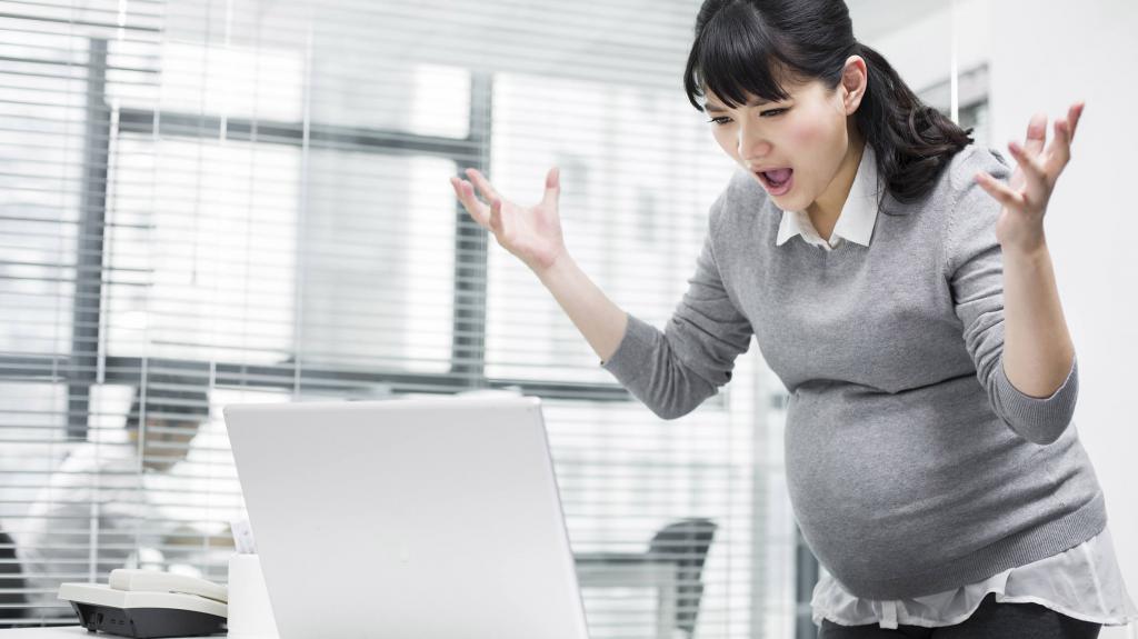 Стресс на работе во время беременности