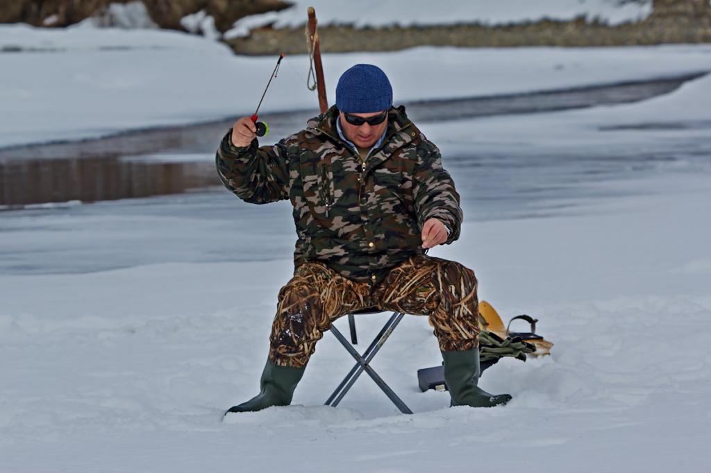 Зимняя рыбалка на Колыме