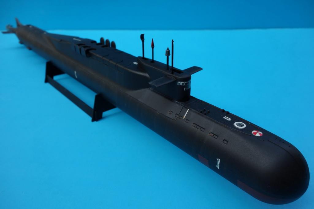 Модель атомной подводной лодки.
