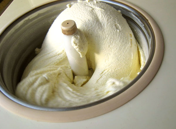 Мороженое в мороженице