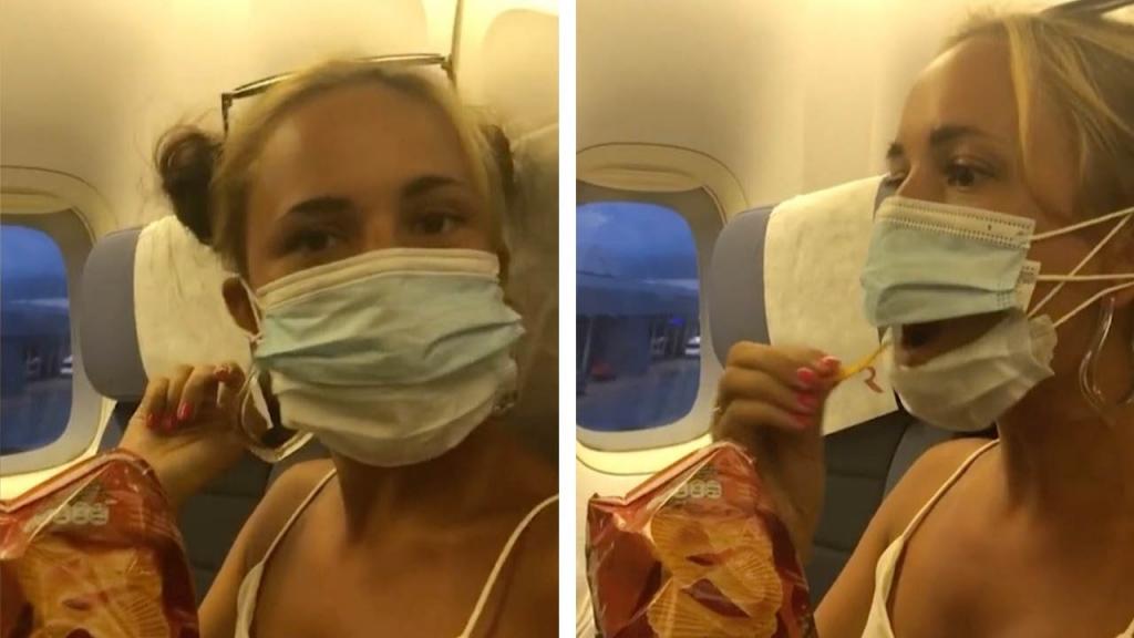 Девушка перекусила в самолете и даже не снимала при этом маску: гениальная идея