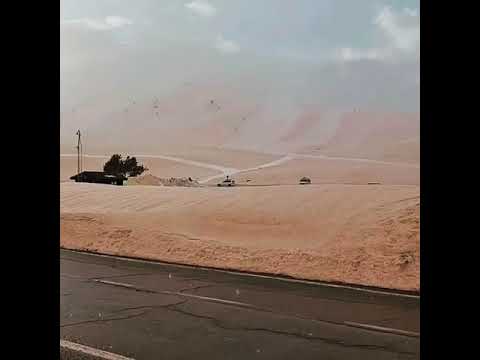 Испанию засыпало песком из Сахары: видео