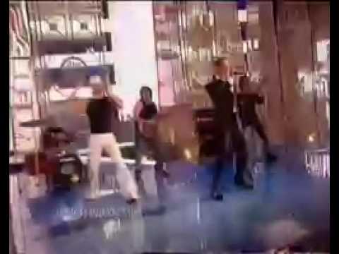 Группа "Чай вдвоем" могла поехать на "Евровидение-2005"/, но неожиданный номер удивил зрителей (видео)