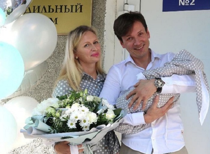 Мясников вячеслав с женой и детьми thumbnail