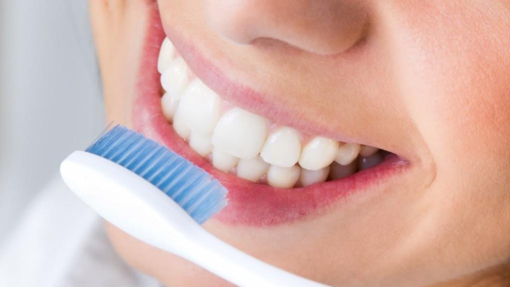 Как зубы влияют на кожу лица