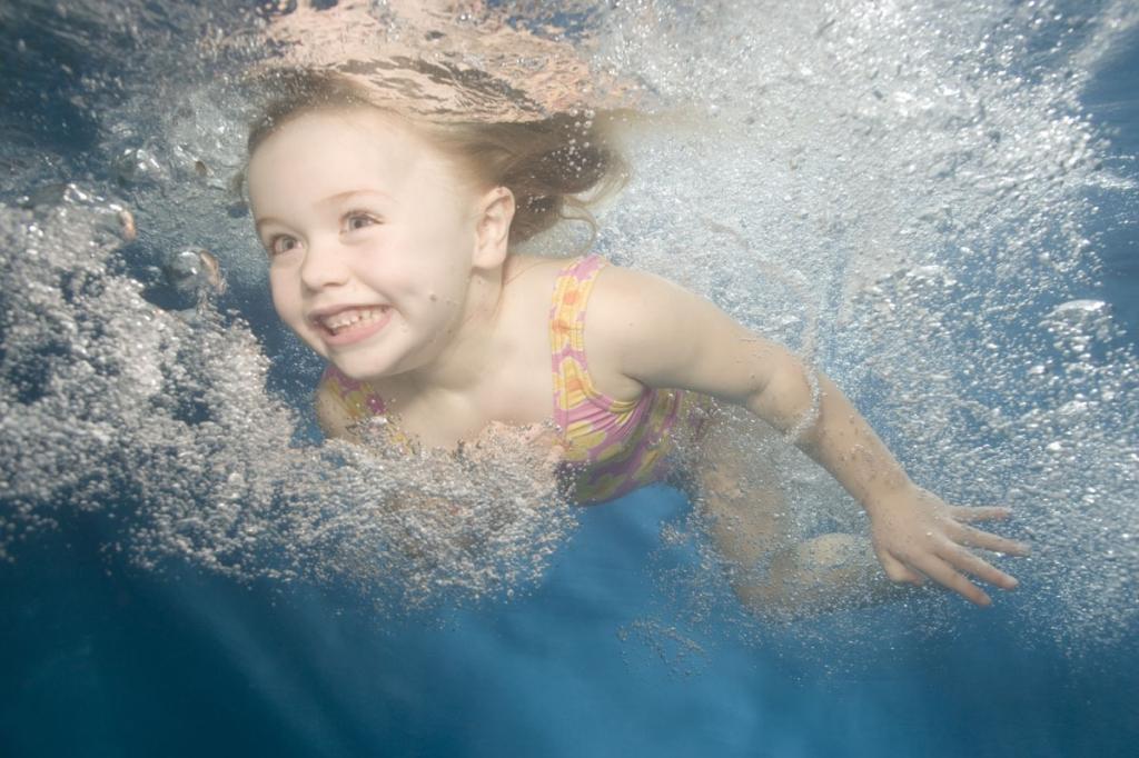 При какой температуре моря можно купать годовалого ребенка