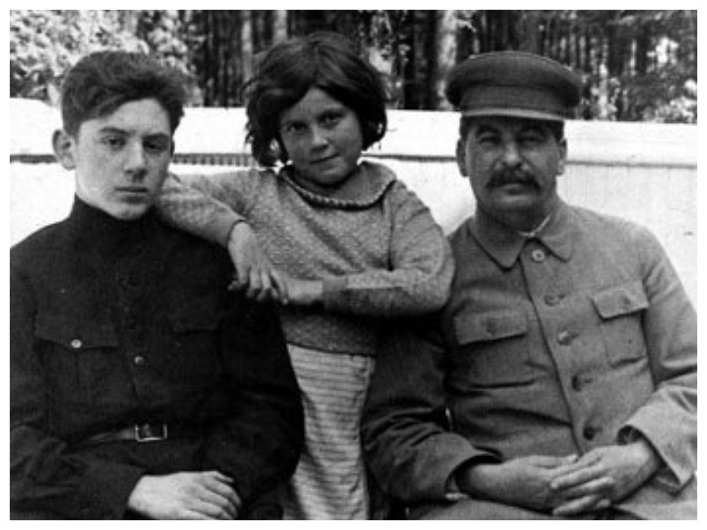 Внуки сталина биография личная жизнь