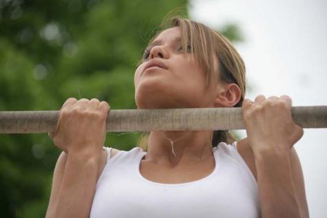 Виды силовых упражнений для мужчин и женщин