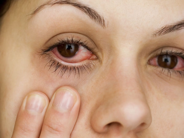 Последствия ранения роговицы глаза thumbnail