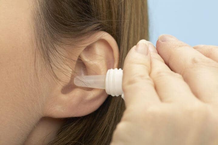 Как промыть ухо в домашних условиях перекисью водорода при отите thumbnail
