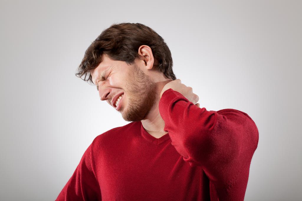 Что делать если болят мышцы шеи сзади thumbnail