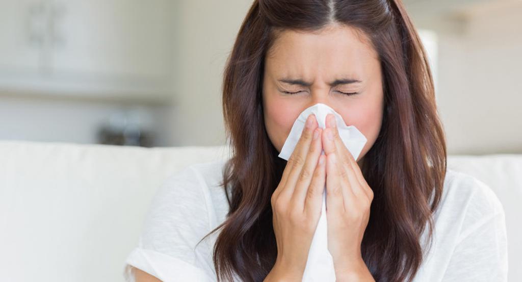 Болит горло заложен нос какие лекарства принимать thumbnail