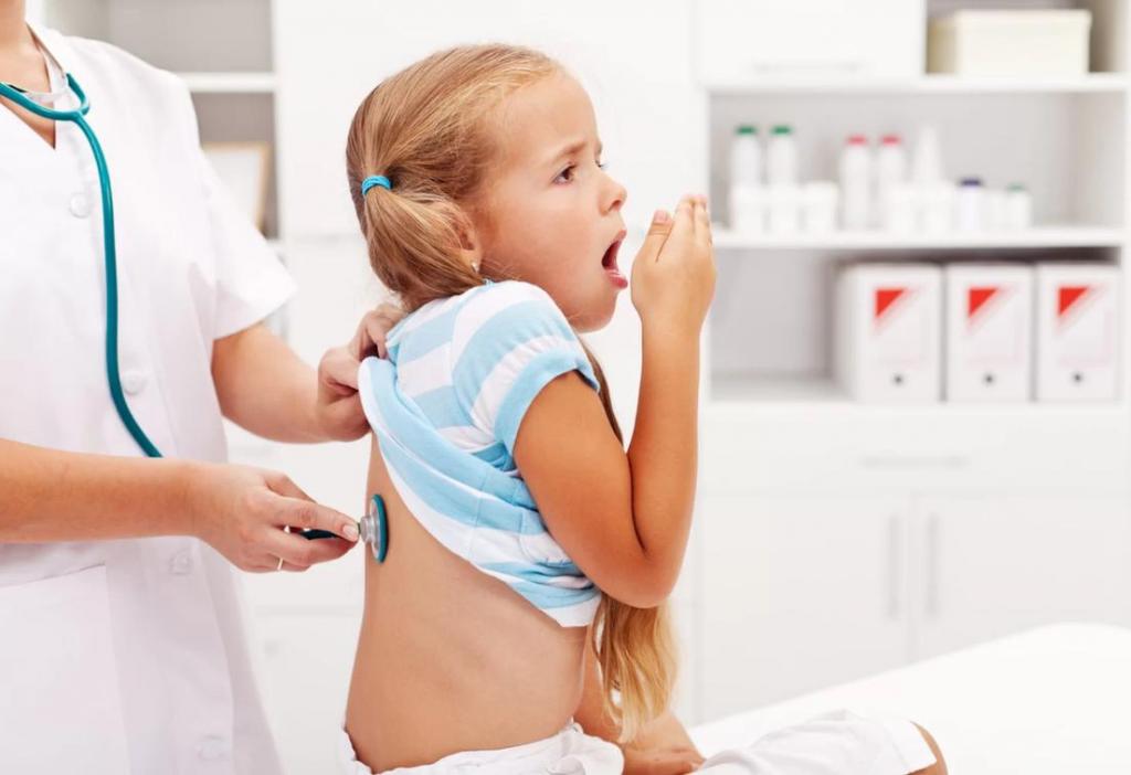 Как лечить отхаркивающийся кашель у ребенка thumbnail
