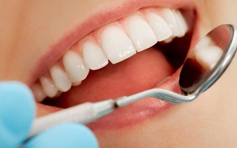 Как вылечить зуб если на корне гной thumbnail