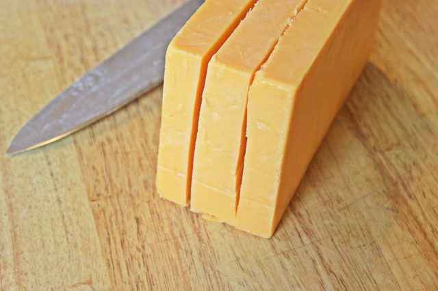 Сыр сметанковый вред и польза и вред thumbnail
