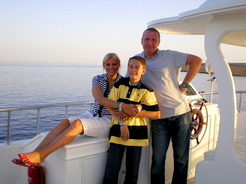 Татьяна Цыплакова с сыном и мужем