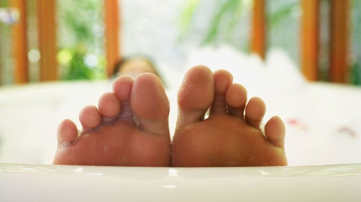 Пальцы ног чернеют лечение thumbnail