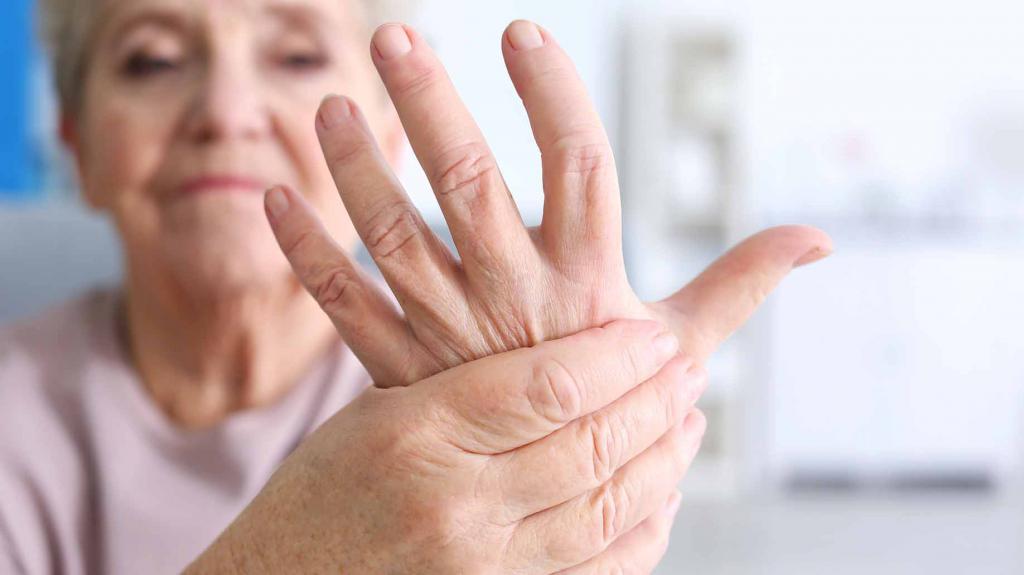 Болезнь кисти рук и как их вылечить thumbnail