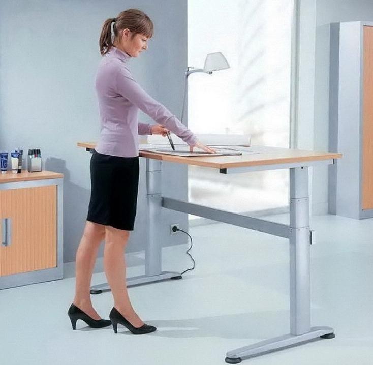 Stand height. Стоячий стол. Стоящий стол. Письменный стол для работы стоя. Стол для работы стоя.