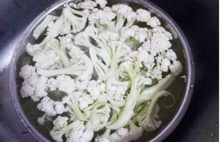 Сколько надо варить капусту. Правильно готовить цветную капусту. Seoul f1 Hazera цветная капуста. Как правильно варить капусту цветную белую.