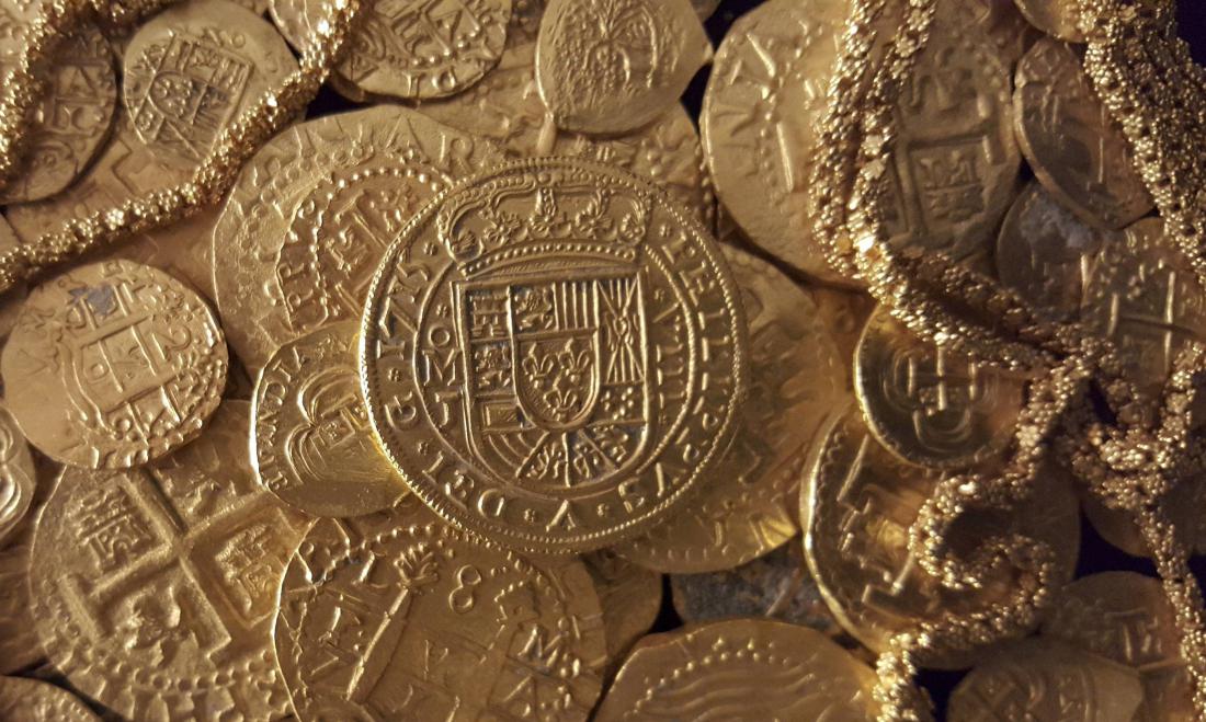 Золото затонувших галеонов Испании. Испанская Золотая монета с галеона. Золото испанских галеонов. Золото монеты. Найден корабль с золотом