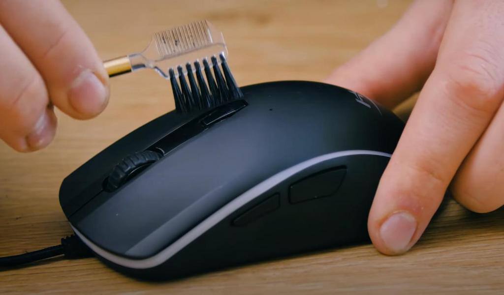 Можно ли мыть мышь. Мыло компьютерная мышка. Как почистить мышь компьютера в домашних условиях. Как почистить мышку компьютера в домашних условиях. Как отмыть компьютерную мышку от жира.
