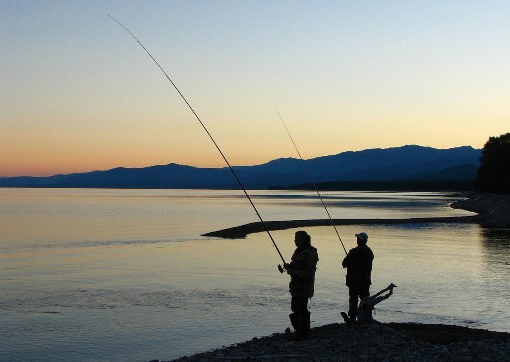 Самые рыбные места в Хакасии и Абакане, где стоит ловить рыбу