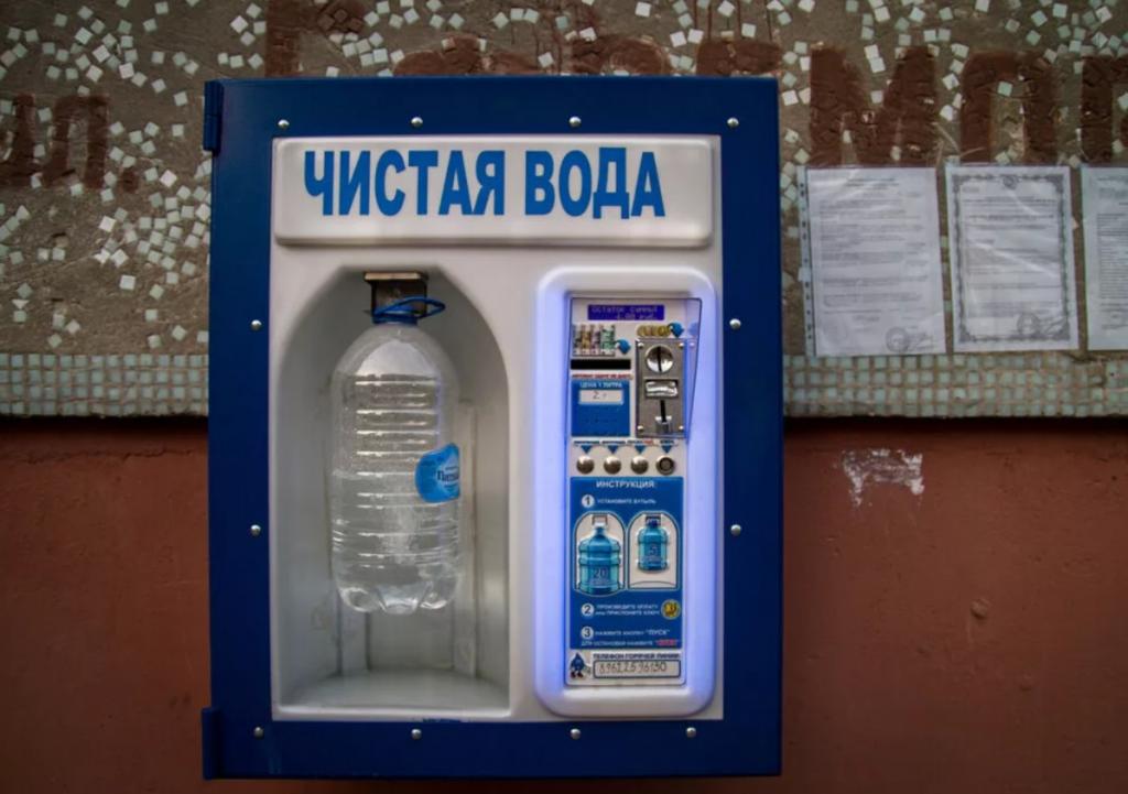 Точка продажи воды. Аппараты для питьевой воды на розлив. Автомат для розлива воды. Автомат с водой. Вендинговые аппараты для воды.