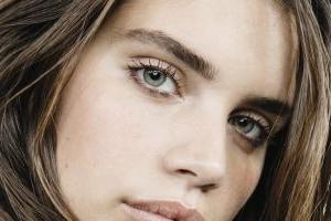 Как сделать естественный макияж глаз - бьюти-тренд 2022: советы визажистов