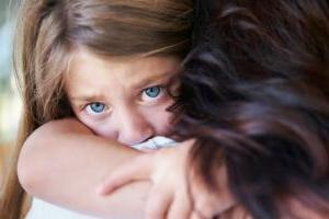 То, что мы видим как заботу, может оказаться насилием: как "бьет" по ребенку родительский эгоизм