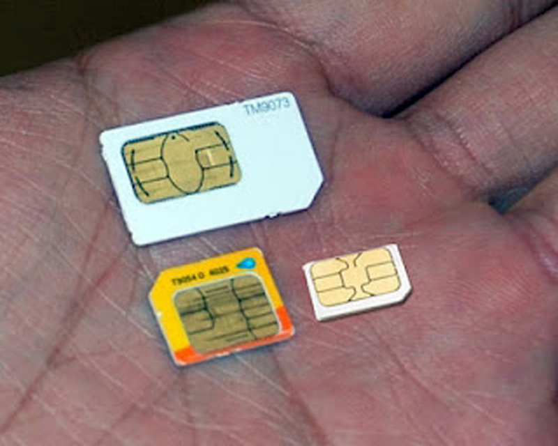 Скольки лет можно купить симку. Nano SIM айфон 15. Iphone 15 2 Nano SIM. Сим карта для интернета. Пустышка сим карта.